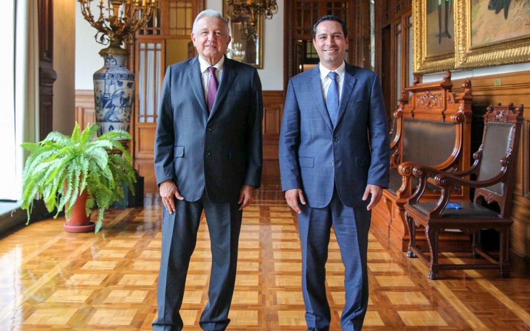Reunión de trabajo del gobernador del estado de Yucatán, Mauricio Vila Dosal (derecha) y el presidente de México, Andrés Manuel López Obrador. Foto: Cortesía.