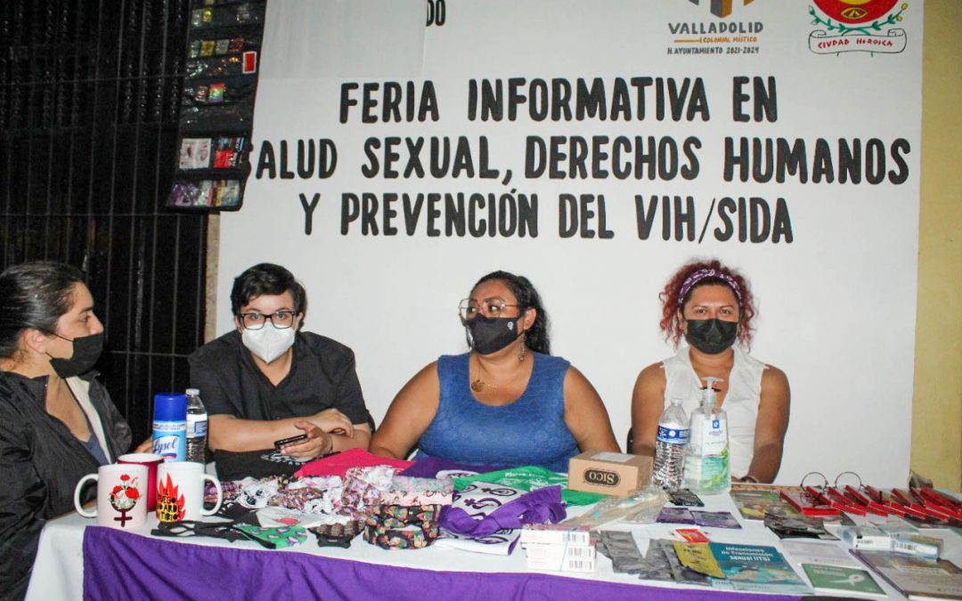 En esta feria de la salud se contó con la participación de diversas asociaciones que brindaron información sobre salud sexual y prevención de enfermedades de transmisión sexual.