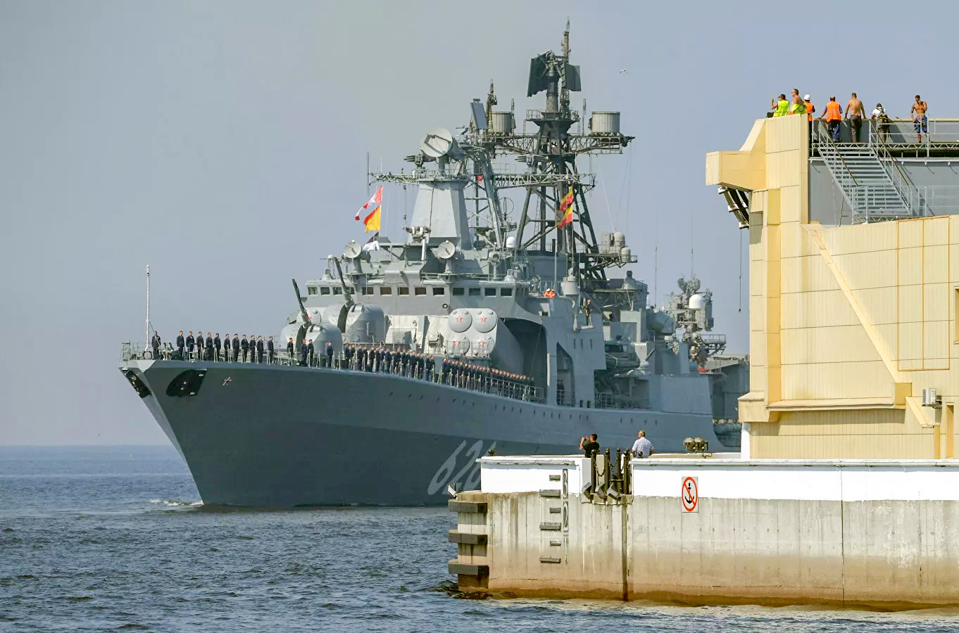 El destructor ruso vicealmirante Kukakov.
