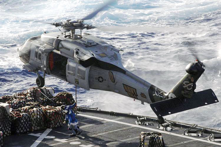 Helicóptero MH60S Seahawk de la marina de Estados Unidos, similar al accidentado frente a las costas de California.