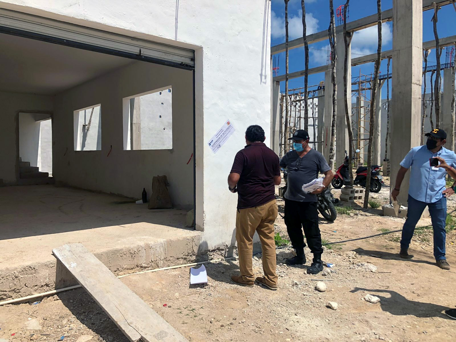 Clausuran gasolinera en construcción de Ex alcalde de Sucilá.