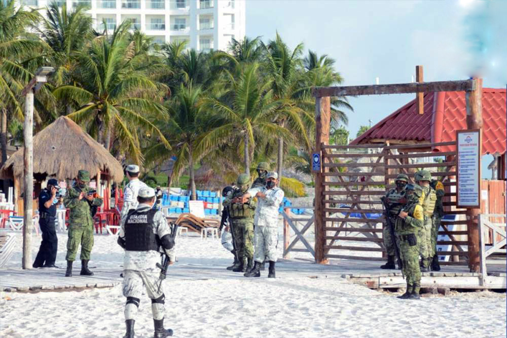 El Ejército, la marina y la Guardia Nacional reforzaran la seguridad en la Riviera Maya como consecuencia de los últimos hechos de violencia que costaron la vida de dos mujeres extranjeras.