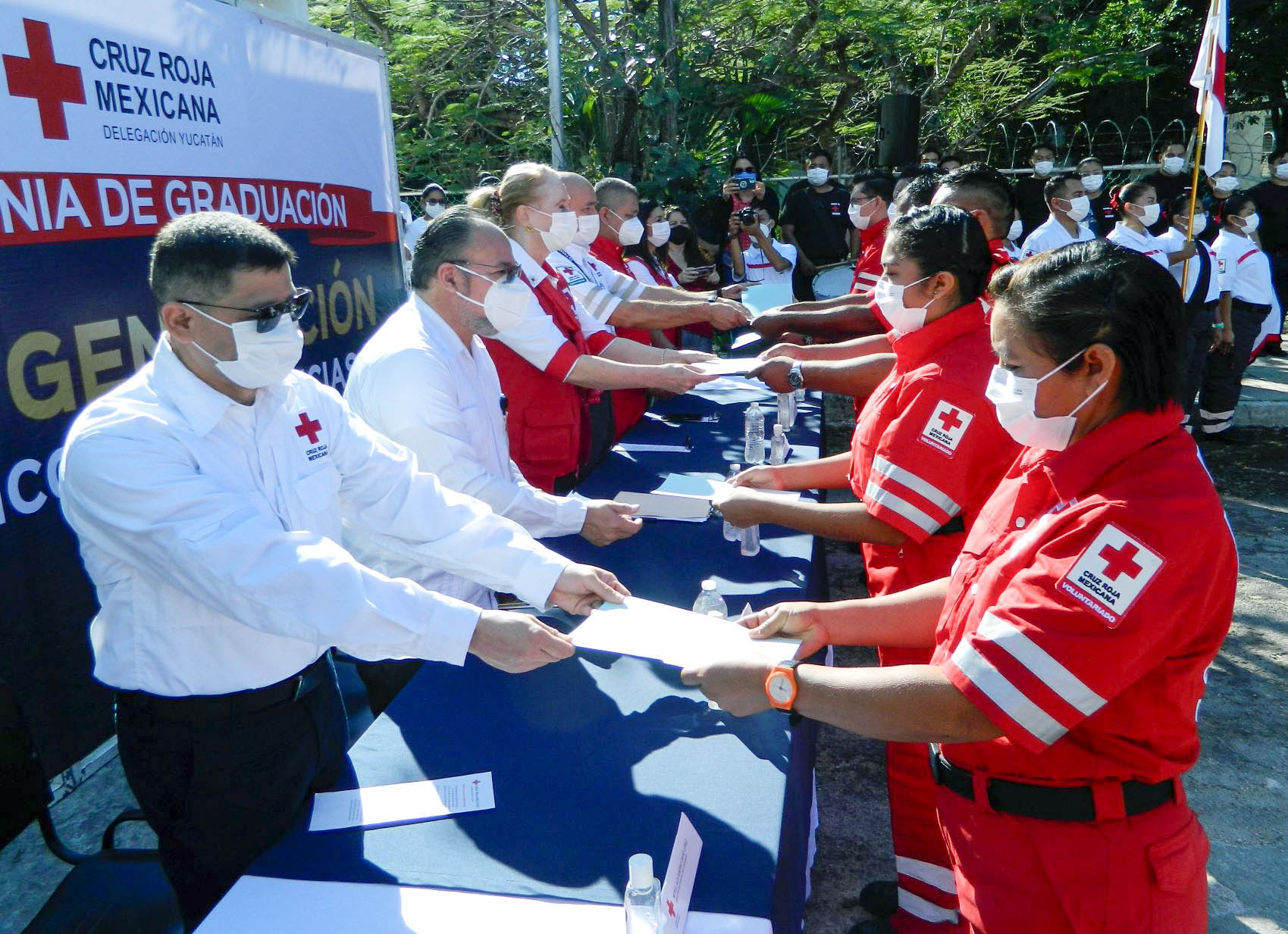 Se gradúa la Generación XXXI de Técnicos en Urgencias Médicas de la Cruz Roja Mexicana.