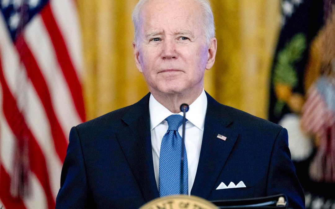 Biden llama «estúpido hijo de puta» a un periodista de Fox News