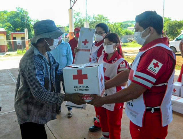 Conmemoran 112 aniversario de la fundación de la Cruz Roja Mexicana.