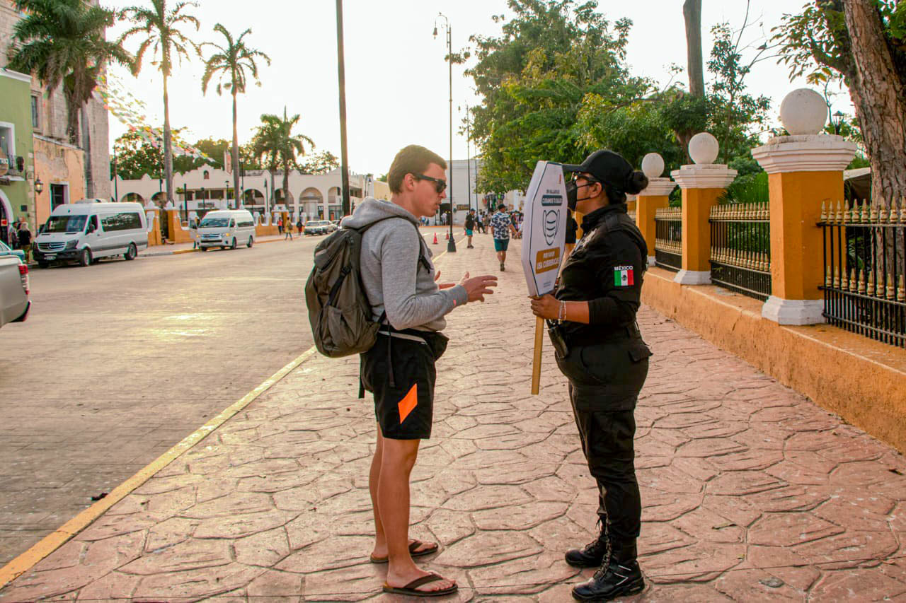 Exhortan a turistas a mantener las medidas sanitarias.