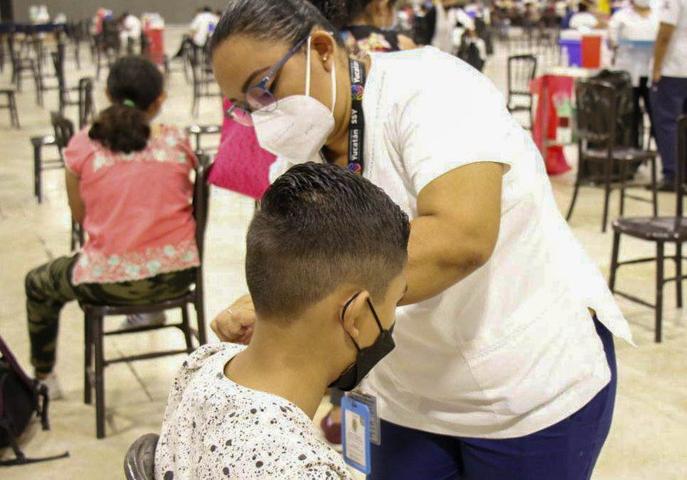 Inicia aplicación de primeras dosis de vacunas contra el Coronavirus para jóvenes de 12 a 14 años de Mérida y 7 municipios de Yucatán