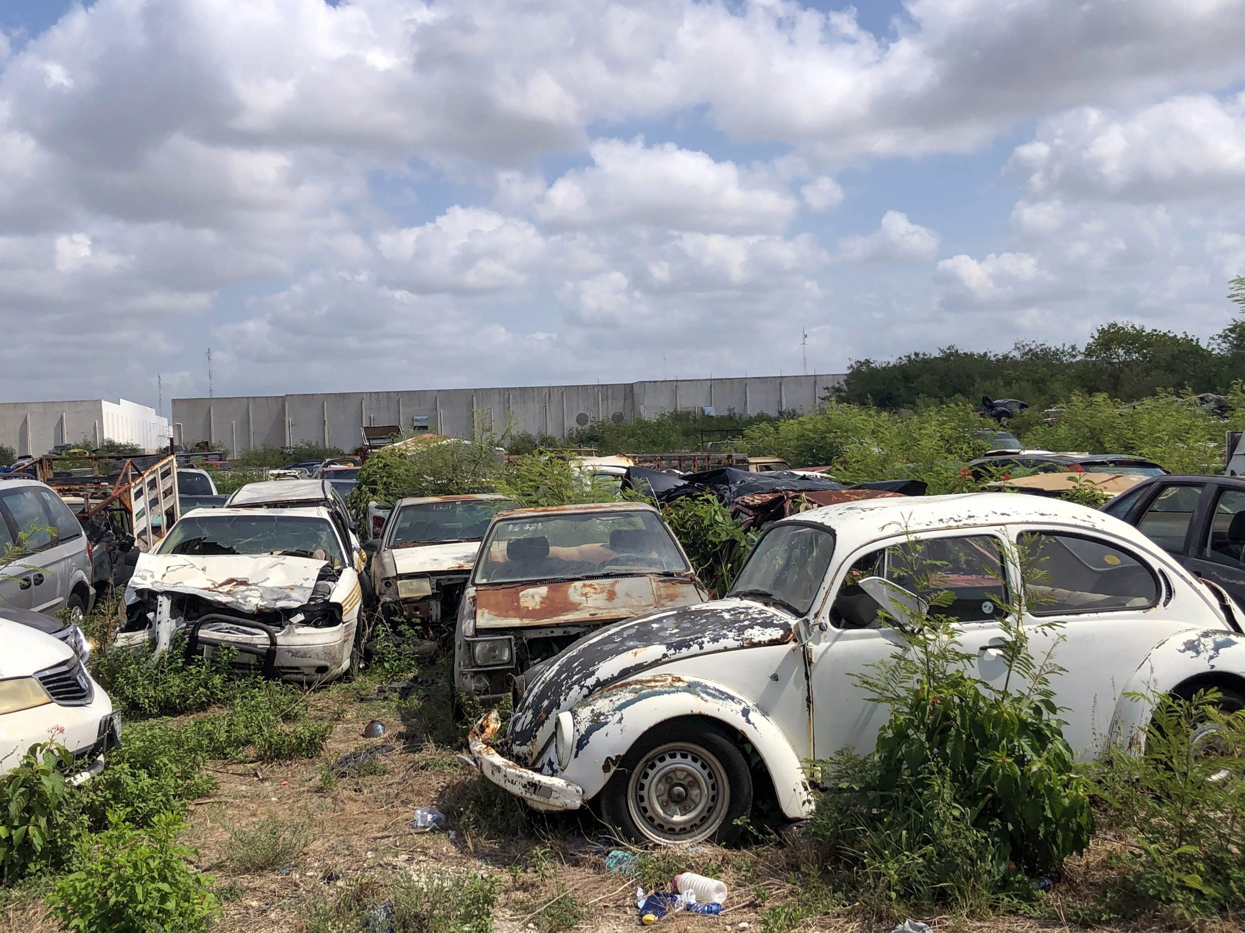 REMATARÁN UN LOTE DE 6542 VEHÍCULOS ABANDONADOS EN CORRALONES DE LA SSP
