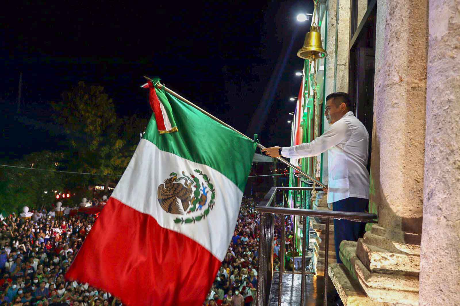 SE VUELVE A VIVIR CON INTENSIDAD EL GRITO DE INDEPENDENCIA DE MÉXICO