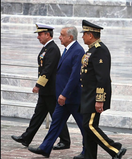 El presidente de la república, C. Andrés Manuel López Obrador, durante la ceremonia del 175 aniversario de la defensa del Castillo de Chapultepec.