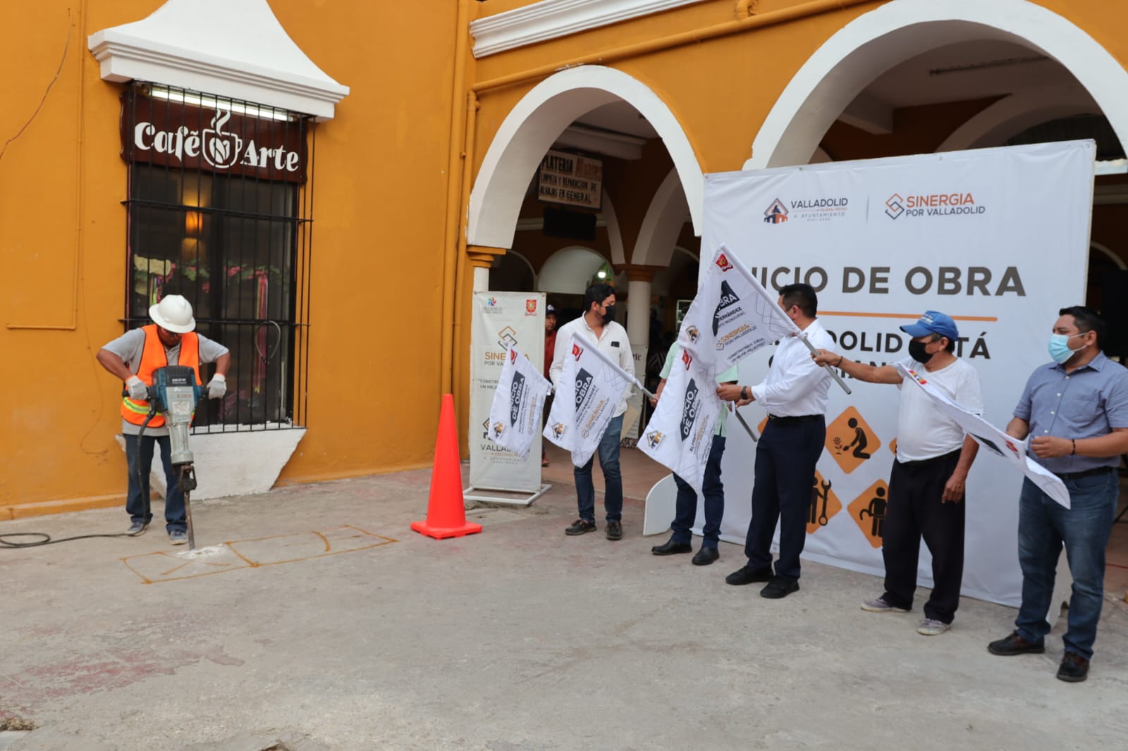 PLANTA DE TRATAMIENTO DE AGUAS NEGRAS EN EL BAZAR MUNICIPAL.