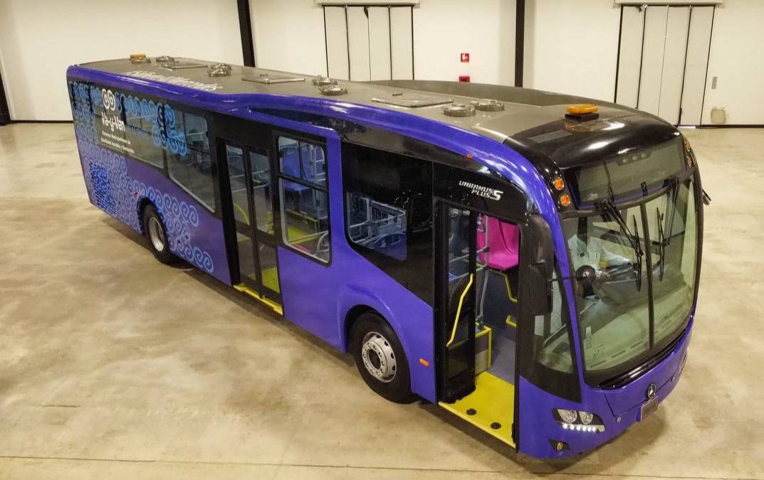 Autobús de Mercedes Benz que formará parte de la nueva flota para el transporte público de la ciudad de Mérida.