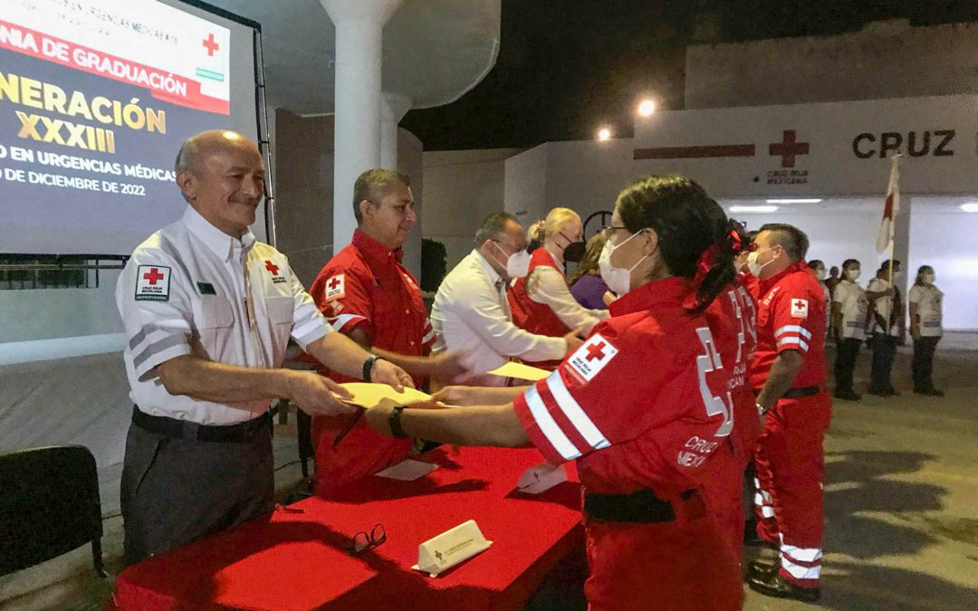 Graduación de paramédicos generación XXXIII de la Cruz Roja Mexicana en las instalaciones de la Delegación Estatal en Yucatán.