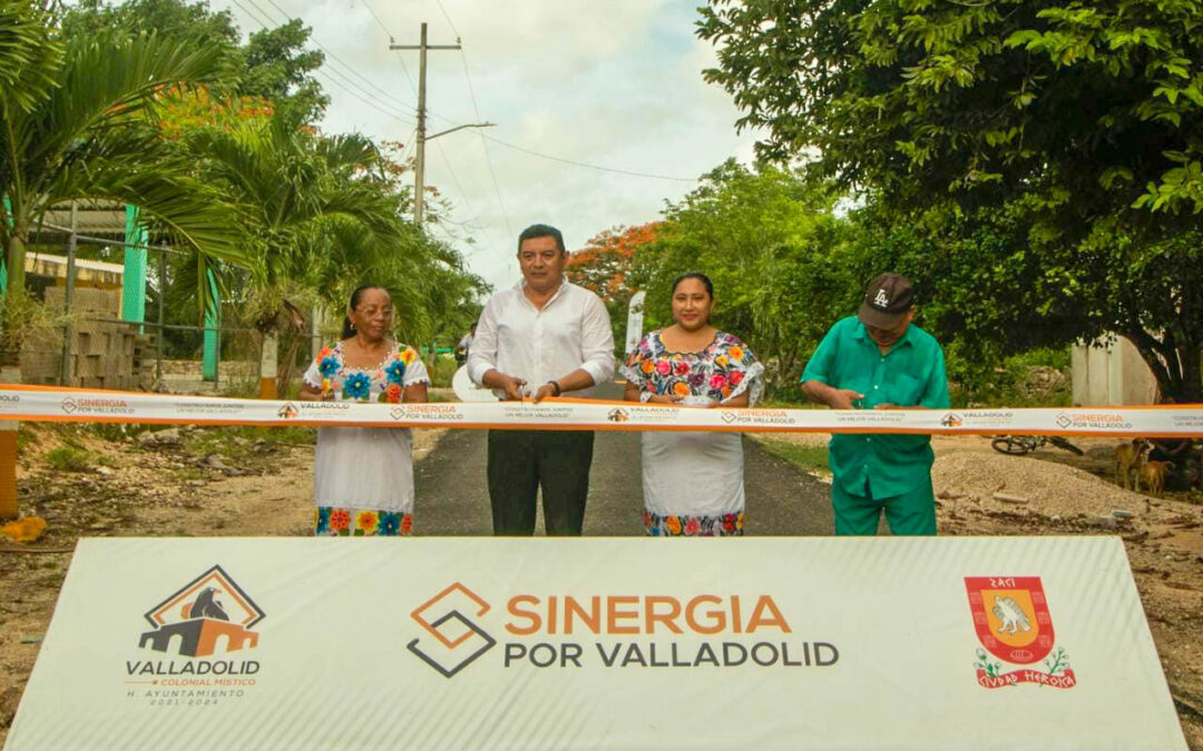 ENTREGAN TRABAJOS DE BACHEO EN LA COMISARÍA DE DZOZILCHEN