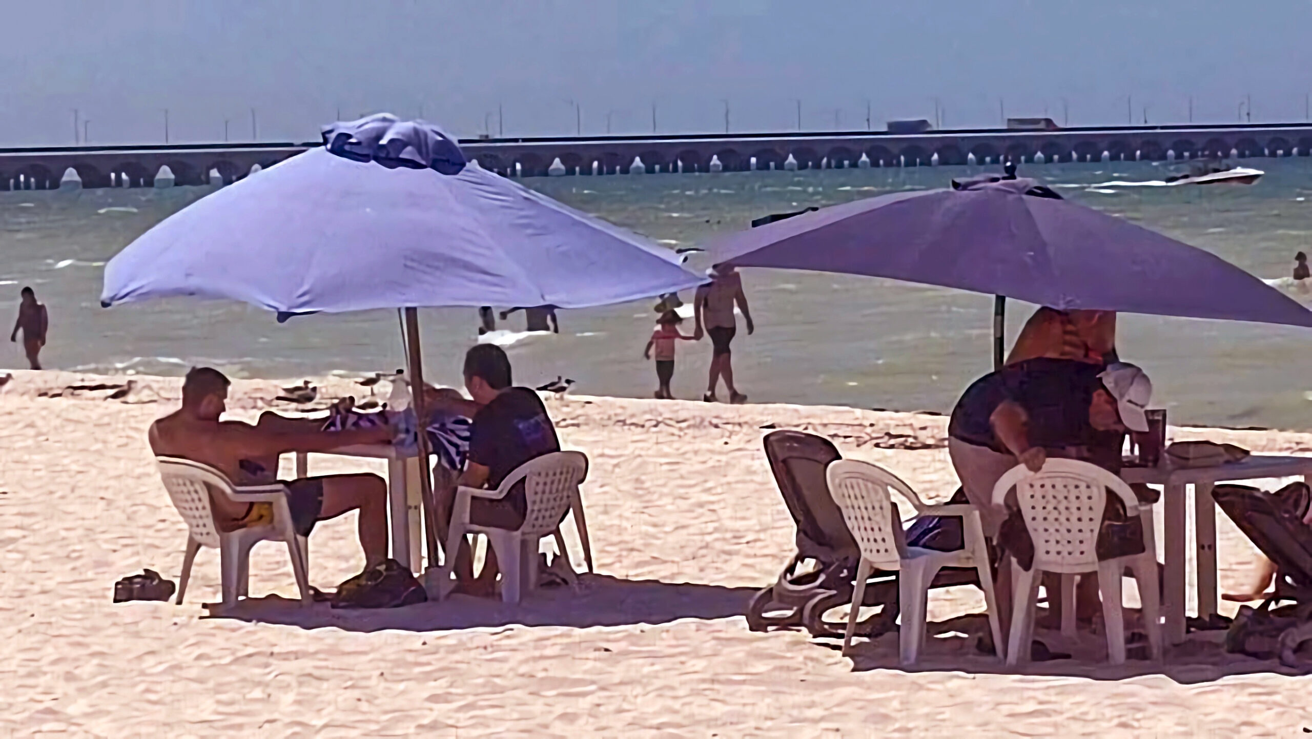 POCOS VISITANTES EN PUERTO PROGRESO