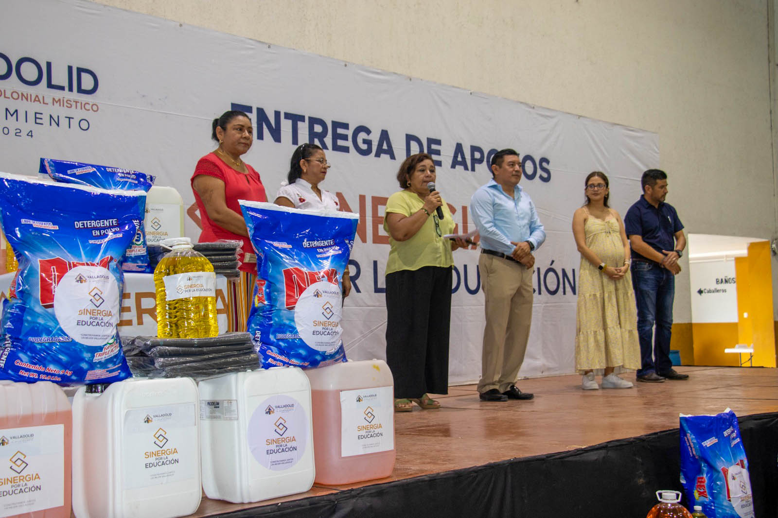FIRME EL COMPROMISO DE ALFREDO FERNÁNDEZ CON LA EDUCACIÓN EN VALLADOLID Y SUS COMISARÍAS