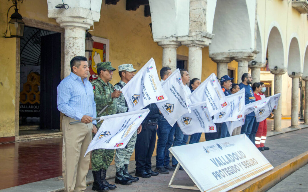 El presidente municipal de Valladolid dio el banderazo de inicio de las operaciones de seguridad ciudadana "Guadalupe - Reyes 2023".