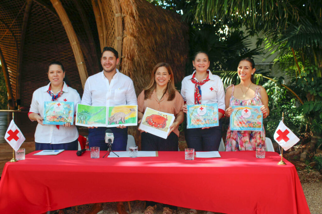 Presentación del libro "Cuentos de Verano en las playas de Yucatán" de la escritora Cristina Gaber.