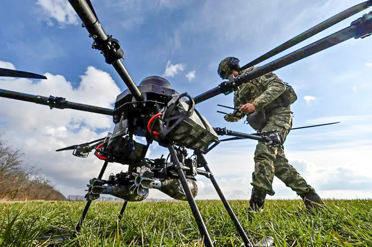 UCRANIA ATACA CON DRONES LA REFINERÍA DE PETRÓLEO RUSA DE VOLGOGRADO