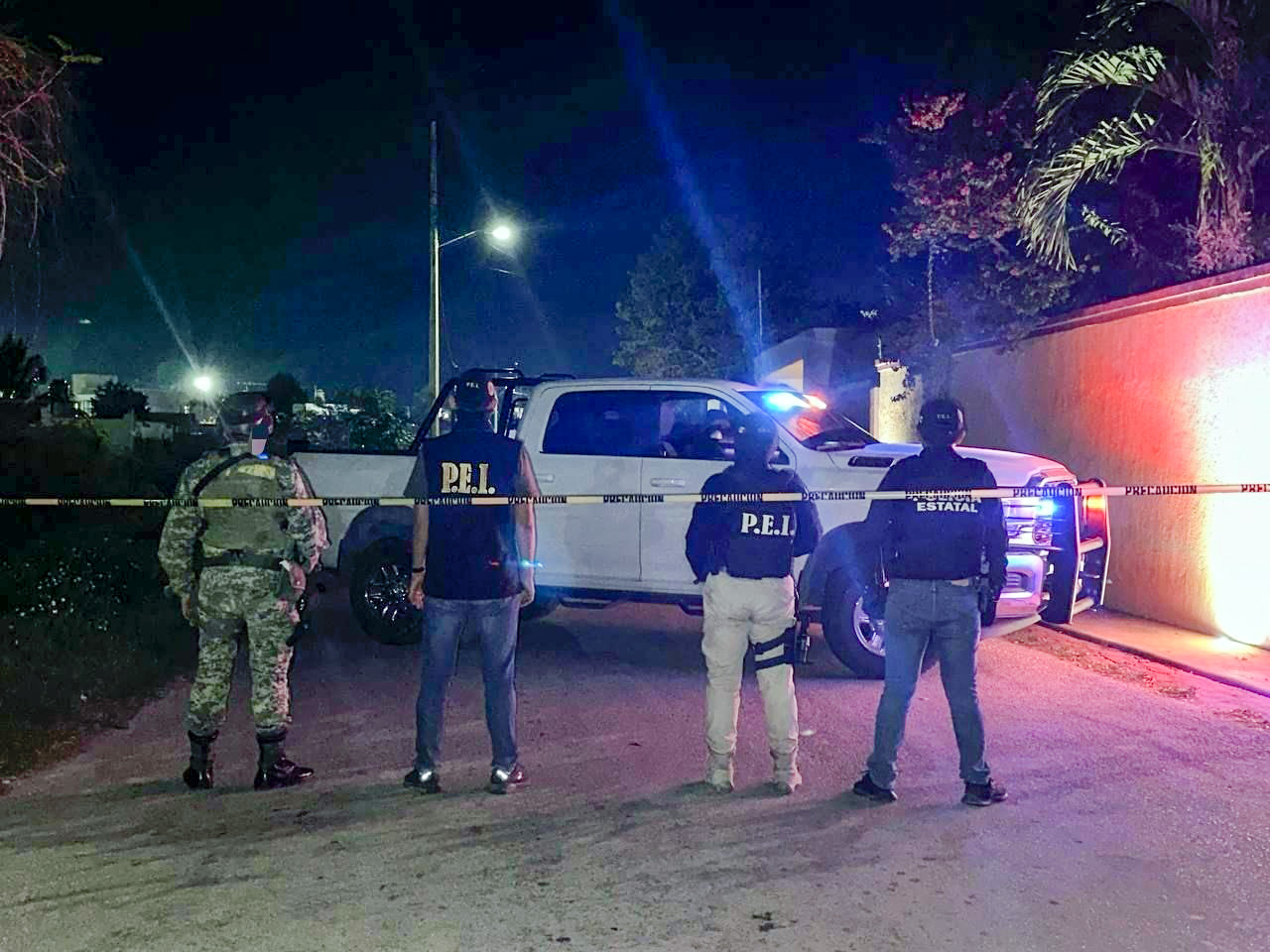 ARMAS Y NARCÓTICOS ASEGURADOS DURANTE CATEO DE TRES PREDIOS EN VALLADOLID.