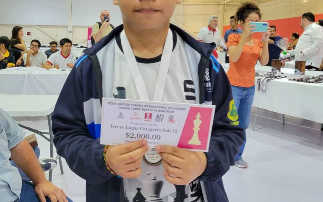 VALLADOLID EN EL PÓDIUM DEL TORNEO DE AJEDREZ CARLOS TORRE REPPETO.
