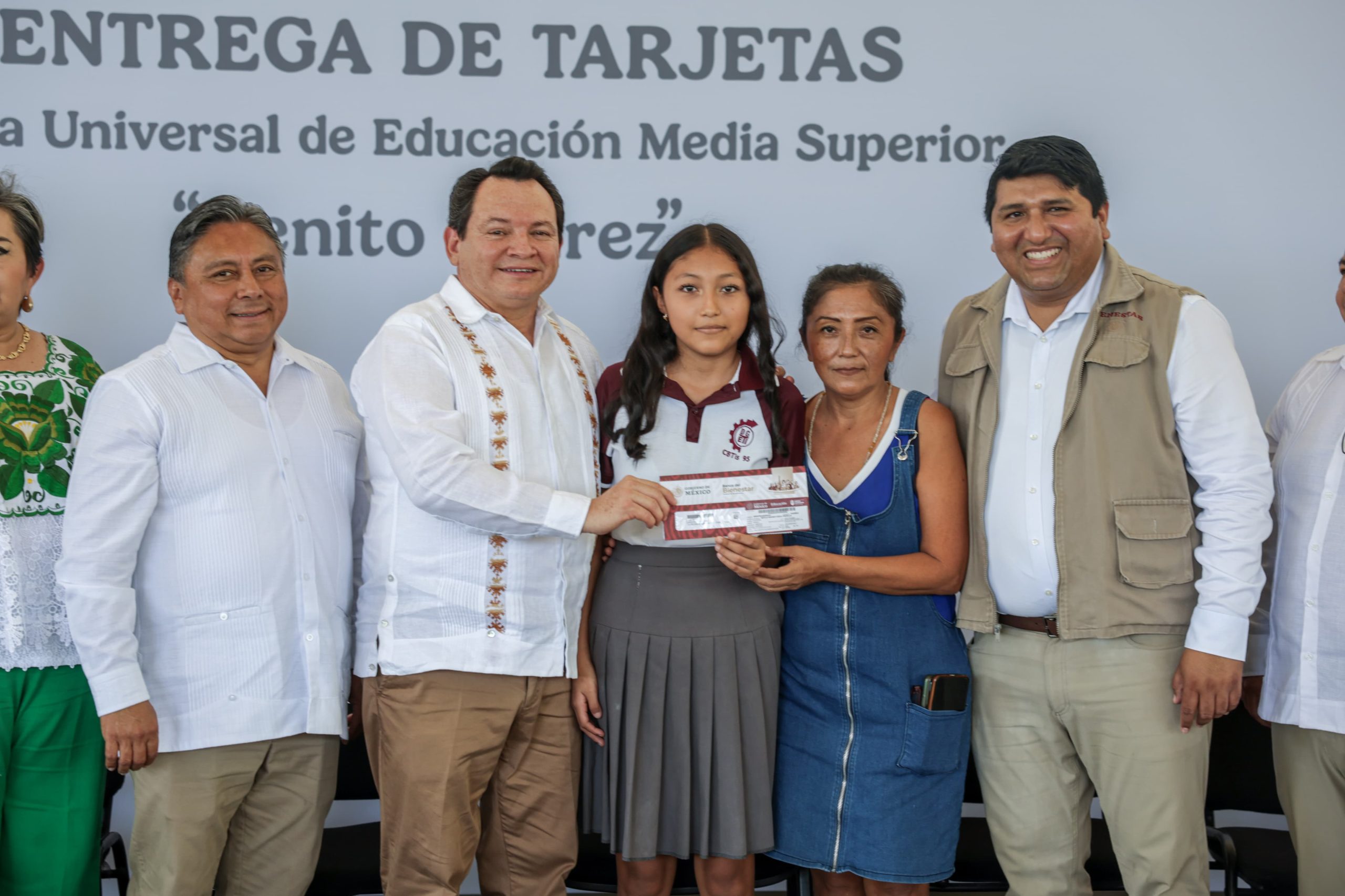 INICIA ENTREGA DE LA BECA UNIVERSAL DE EDUCACIÓN MEDIA SUPERIOR «BENITO JUÁREZ»