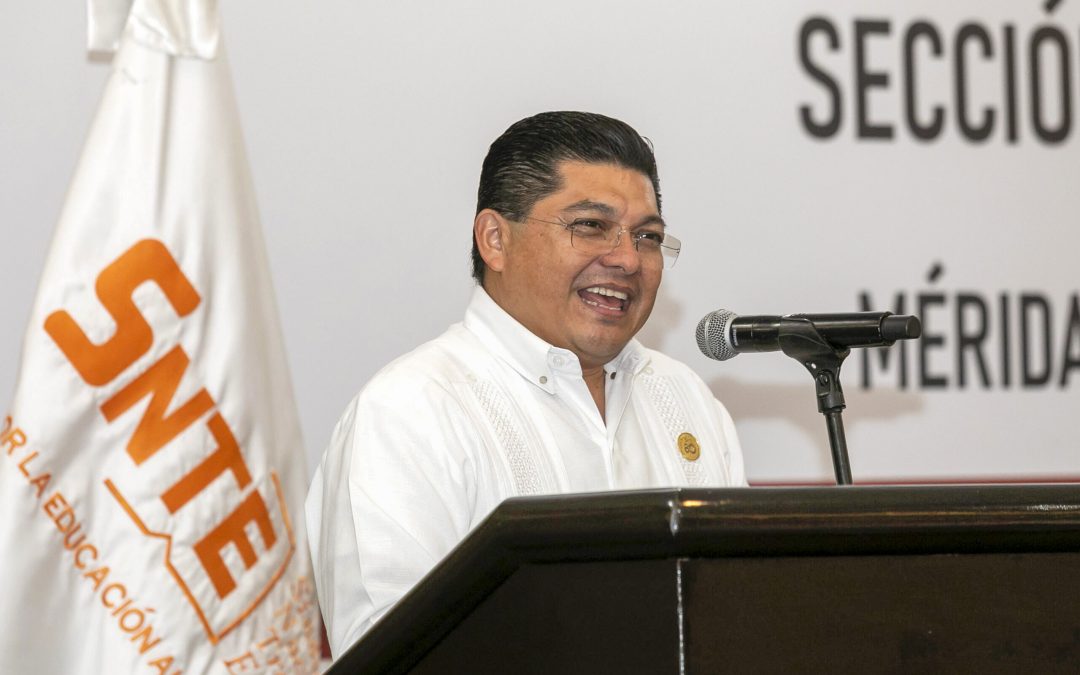 Alejandro Chulim Cimé, secretario general de la Sección 57 del SNTE.